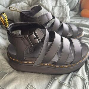 BLAIRE HYDRO LEATHER PLATFORM STRAP SANDALS